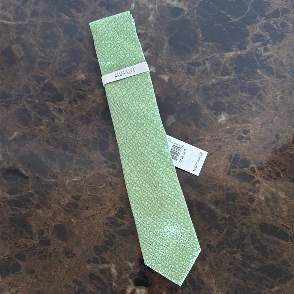 New! Perry Ellis Green Textured Necktie